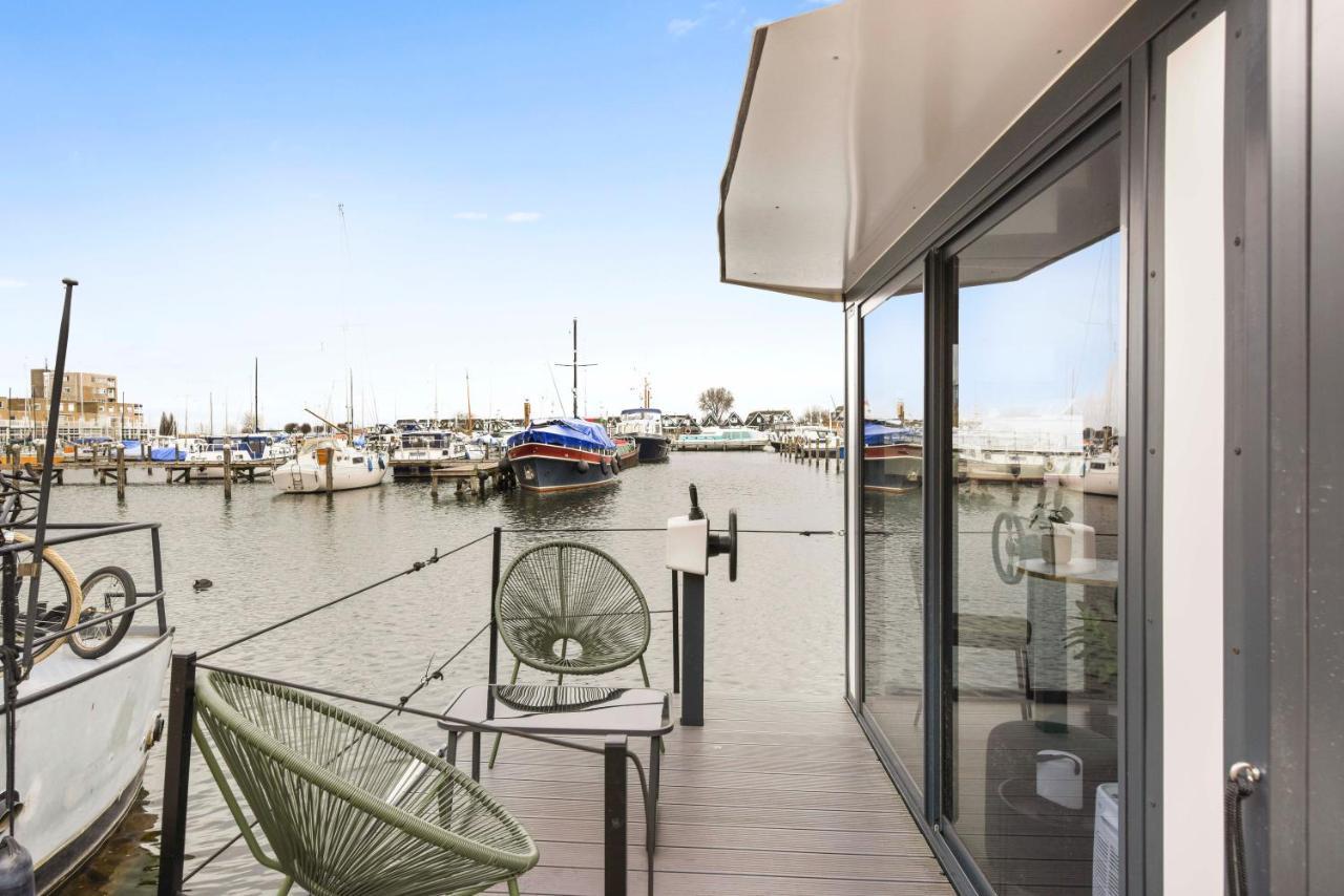 Cosy Tiny Houseboats Near Beach And Restaurants By Weltevreden Experience Zeewolde Exterior foto