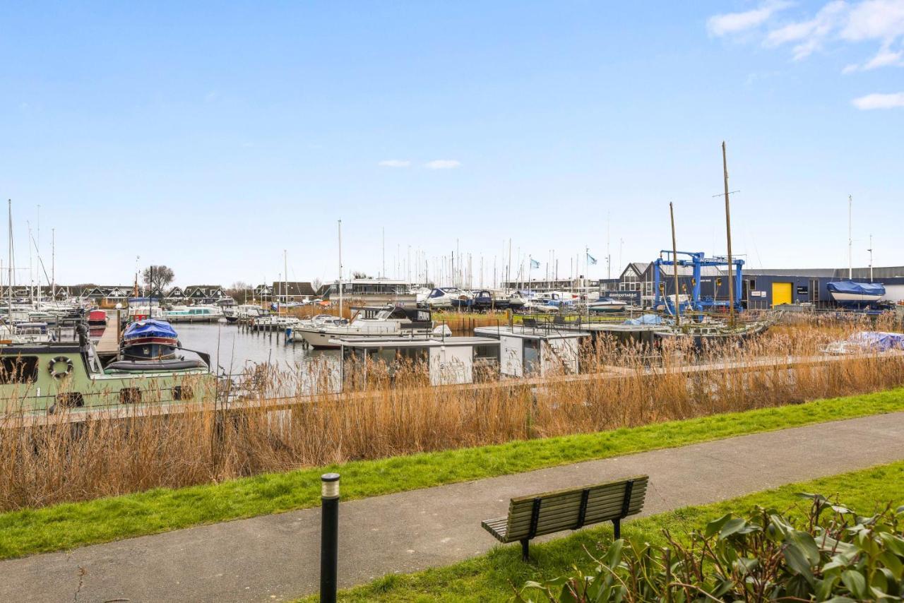 Cosy Tiny Houseboats Near Beach And Restaurants By Weltevreden Experience Zeewolde Exterior foto